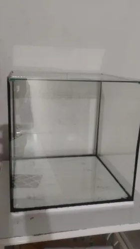 Vendo Aquário de 27 Litros 