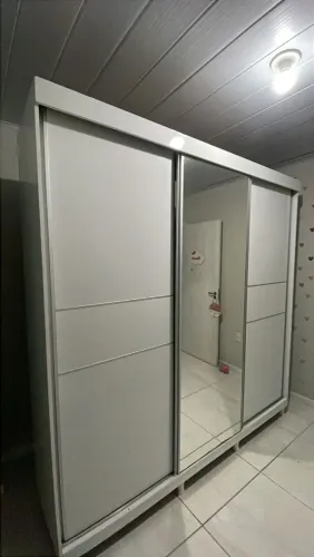 Guarda roupa, entrega e montagem