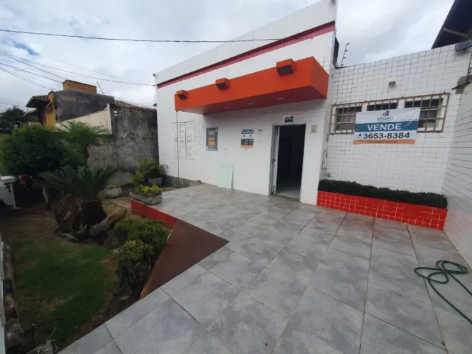 Casa Comercial com 6 quartos para alugar em Belo Horizonte