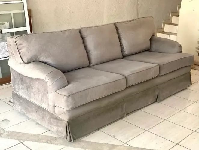Sofá 3 lugares Marca DUNELLI Ótimo Estado