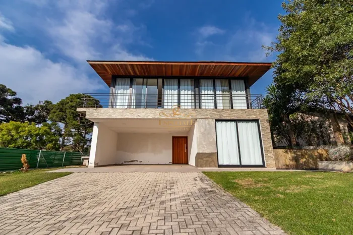 CASA PARA LOCAÇÃO NO CONDOMÍNIO RESORT FAZENDA EM PIRAQUARA