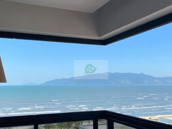 Apartamento com 3 dormitórios Suíte à venda, 141 m² por R$ 2.650.000 - Praia do Aruan - Ca
