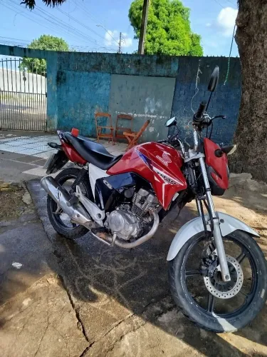 Moto Titan completa 150 em dias