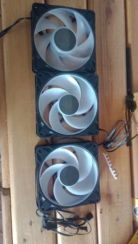 3x FANS para PC - Arctic P12 PRO (2 reversas + 1 normal) - LEIA DESCRIÇÃO!!!