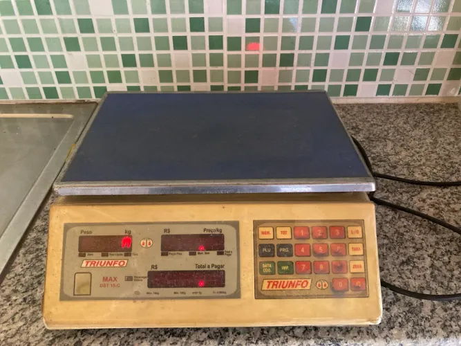 Vendo balança eletrônica 