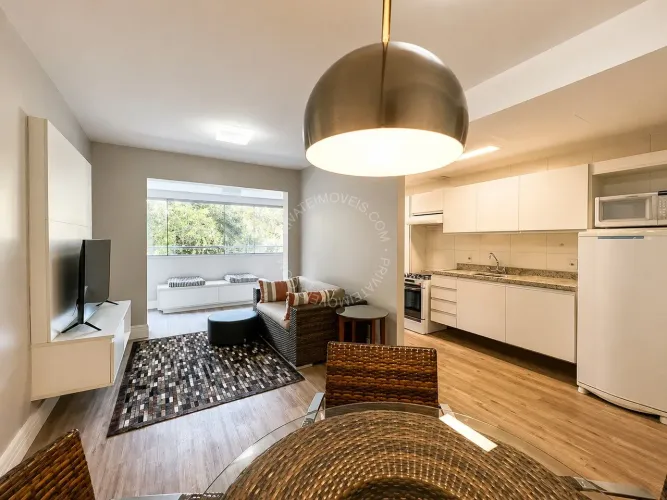 Apartamento mobiliado para alugar no Três Figueiras com 1 quarto (1 suíte)