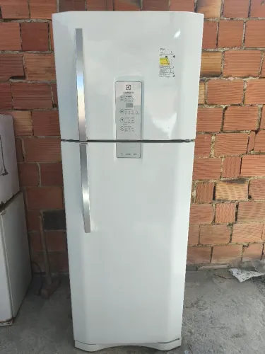 Geladeira Frost Free Electrolux