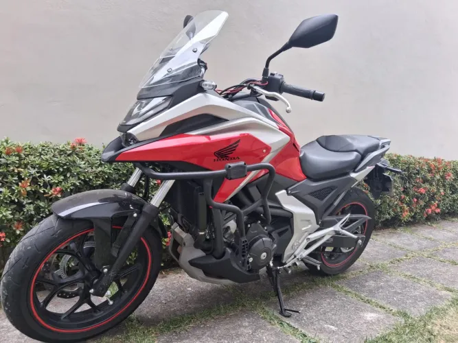 Honda NC 750X 2024 | 7.000 km | Única Dono | Revisada | R$ 53.000 ?