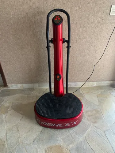 Plataforma Vibratória Fitness Embreex