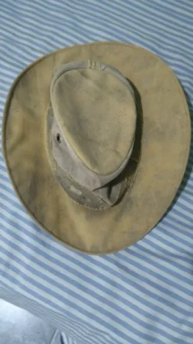 CHAPÉU DE LONA USADO