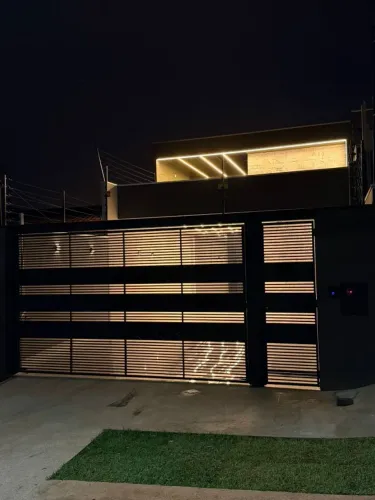 Lindissima Casa Prox ao Max Atacadista Maringá PR