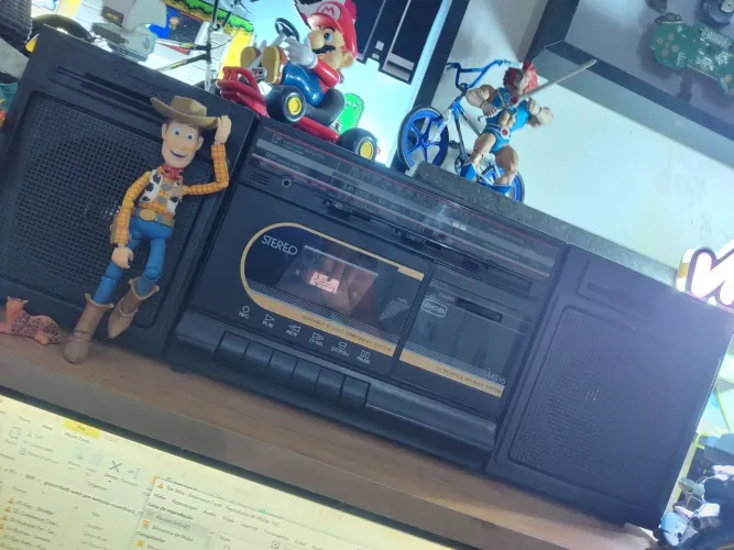 Bombox rádio e toca fitas CCE MS15, RARIDADE