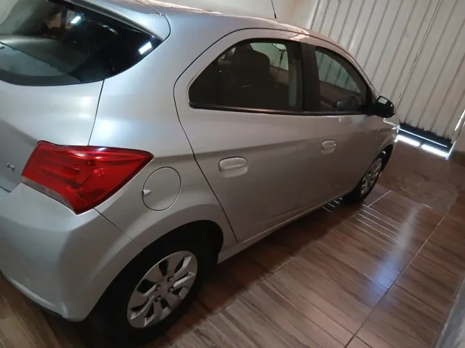 Chevrolet Onix Hatch LT 1.0 8V Flex Mec. 4P 2019