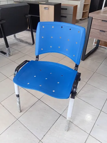 Cadeira azul para escritório 