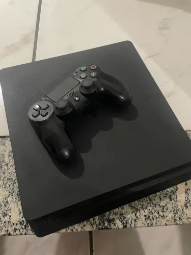 PS4 Slim