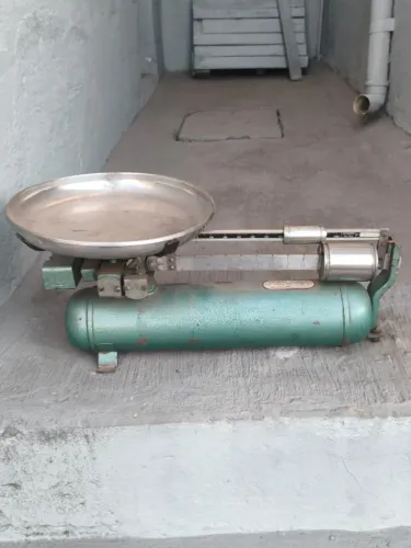 BALANÇA FILIZOLA ANTIGA - MODELO 44 - 10 KG | PEÇA VINTAGE / DECORAÇÃO