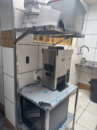 Prateleira toda inox 