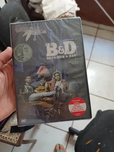 DVS BRUNINHO E DAVI COLECIONADOR
