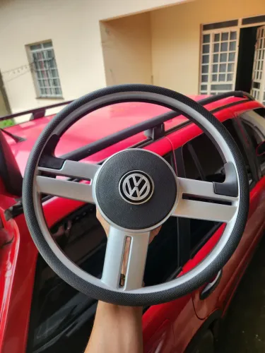 Vendo volante saveiro e parati surf 