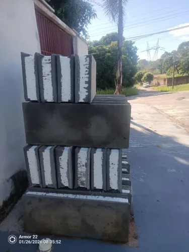 Vendo bloco de cimento com enchimento de isopor