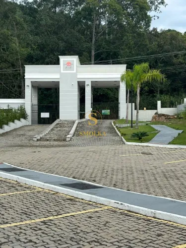 Apartamento de 2 dormitórios à venda na região norte da ilha, Florianópolis/SC.
