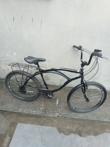 Bicicleta caicara toda em preto...