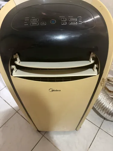 Ar-Condicionado Portátil Midea Frio - Perfeito Estado
