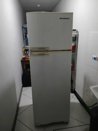 Vendo geladeira continental