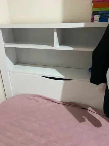 Cama de solteiro com colchão
