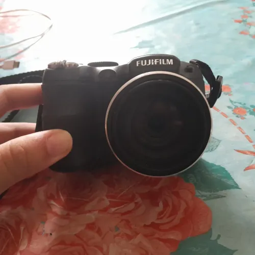 Câmera Fujifilm - COM DEFEITO