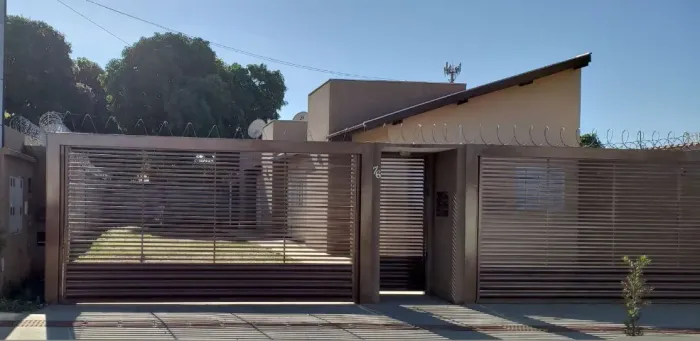 Casa condomínio a 5min do Shopping Bosque dos Ipês sem Fiador