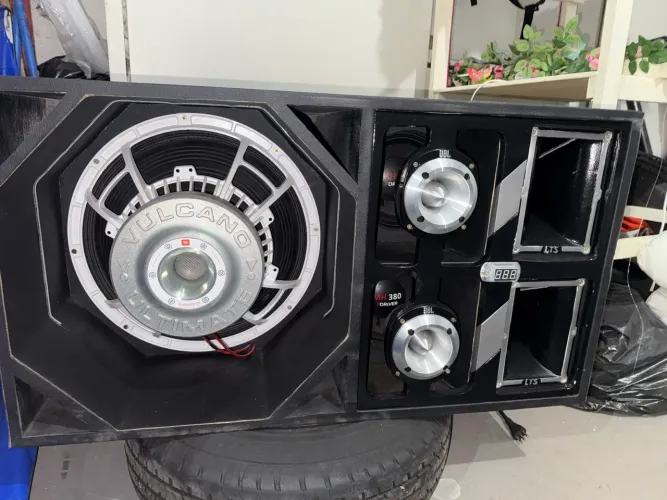 Caixa Bob para Hilux com Rack Móvel