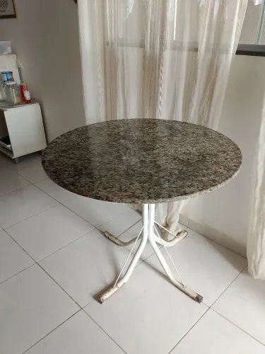 Vendo mesa de Mármore