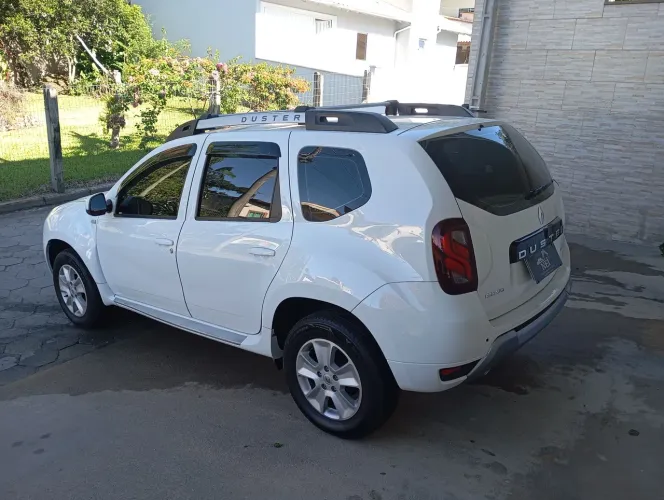 Renault Duster Dynamique 2.0 Hi-flex 16V Aut. 2016