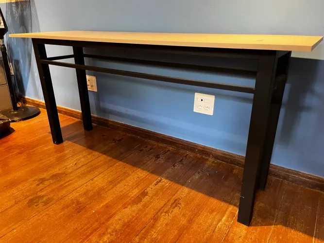 Mesa estilo industrial