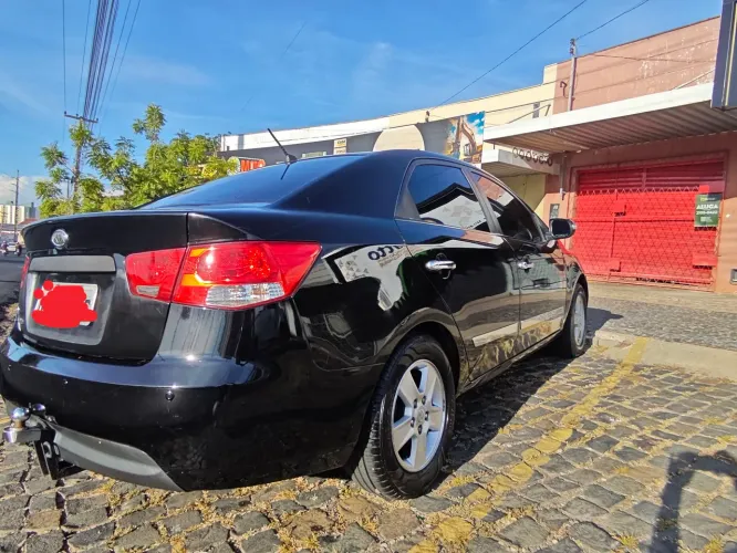 Kia Motors Cerato 1.6 16V Mec. 2011