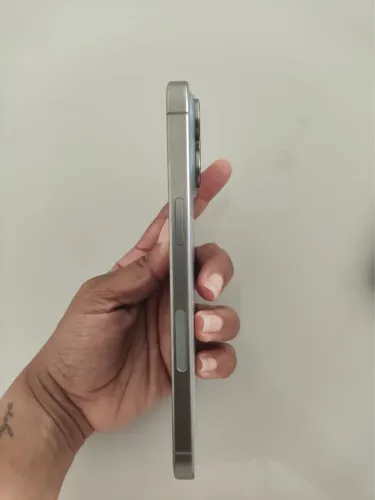 iPhone 15 PRO MAX, 256G, titânio 