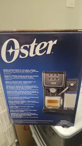 Vendo Cafeteira Espresso Oster PrimaLatte Touch em perfeito estado de conservação!