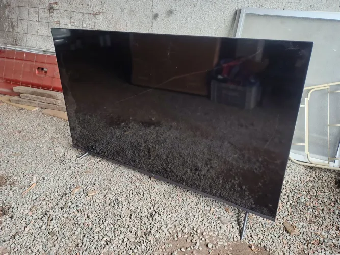TV com defeito