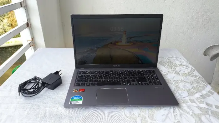 Notebook Asus Ryzen 5 | 8GB RAM | SSD 256GB