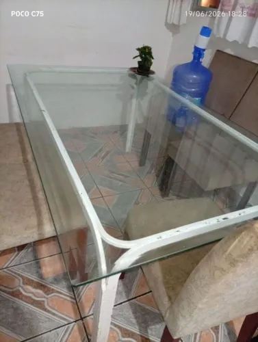 Mesa de Vidro 1,0 metro 350 pra buscar logo