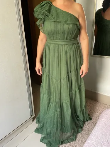 Vestido de festa verde brilhante