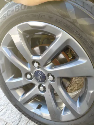 Rodas aro 15 originais ford com pneus bons