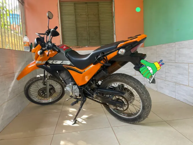 Vendo ou troco por carro 