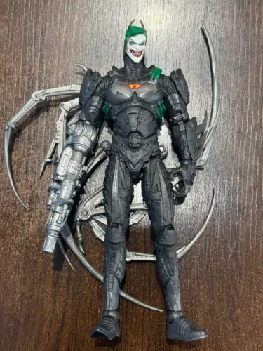 MCFARLANE JOKER BOT BAF COMPLETO