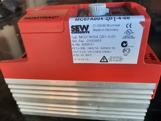 Inversor (Drive SEW) 0,37kW (1/2CV) 220Vca