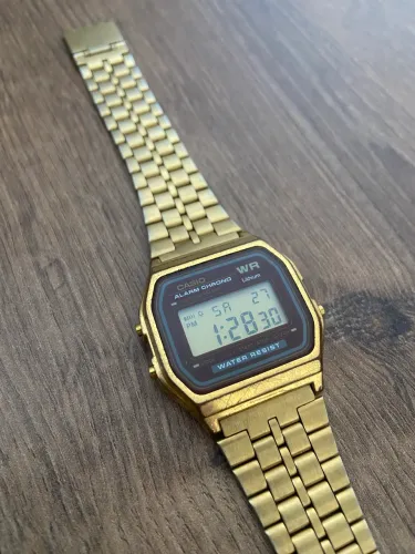 Relogio casio vintage dourado