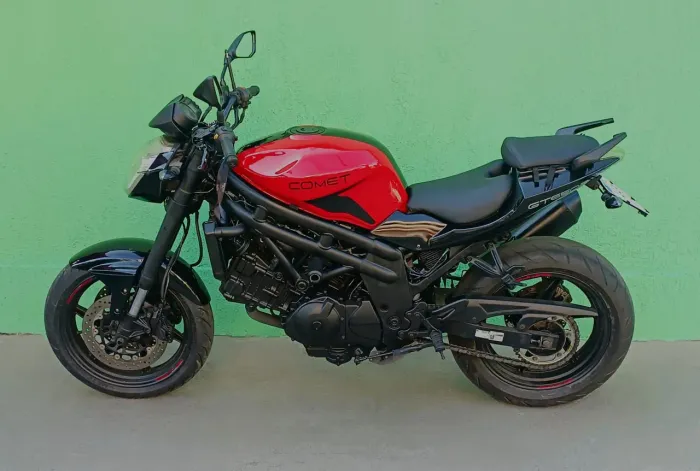 KASINSKI COMET GT 650 ANO 2010 SEM DETALHES