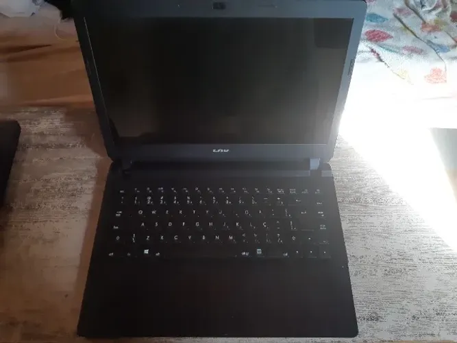 Lenovo LNV Ultra Thin L1125 - Não liga