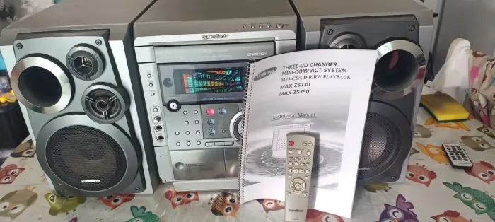 MINI SYSTEM GRADIENTE AS-580 COM 260 WATTS RMS DE POTÊNCIA. 